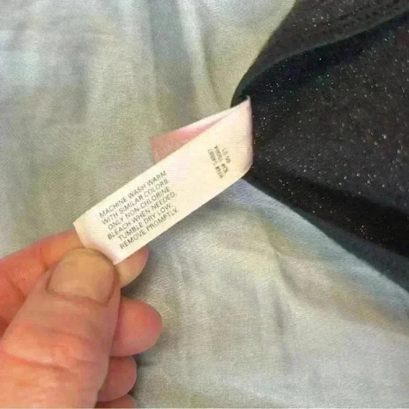 Victorias Secret Shimmer Cami - Picture 2 of 4